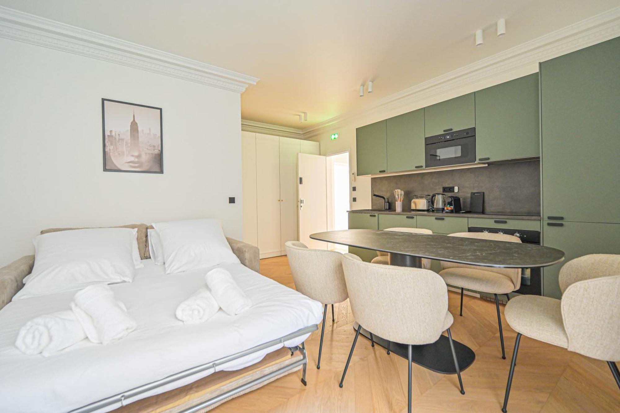 Sumptuous & Serene Parisian Flat Екстер'єр фото