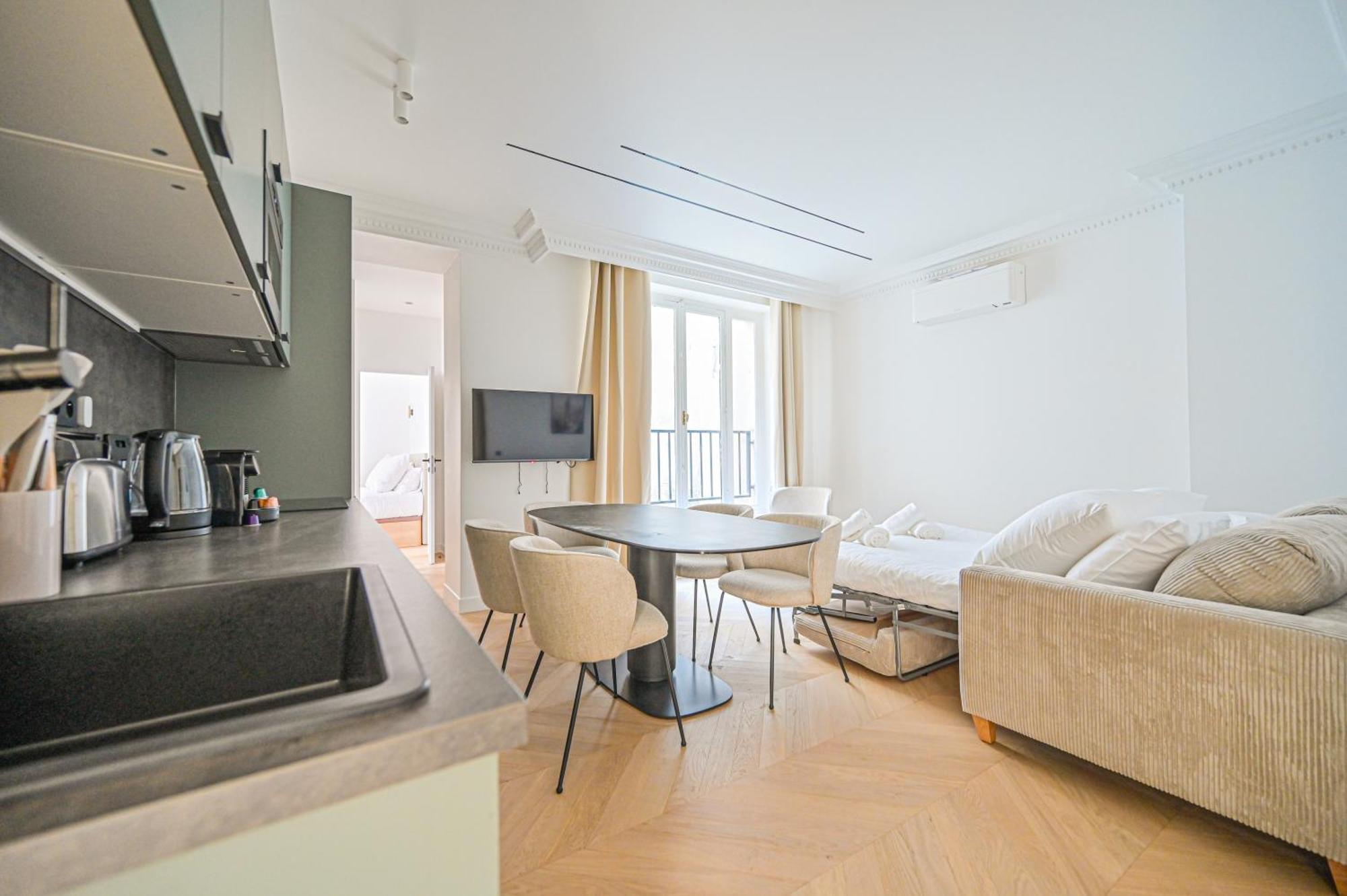 Sumptuous & Serene Parisian Flat Екстер'єр фото